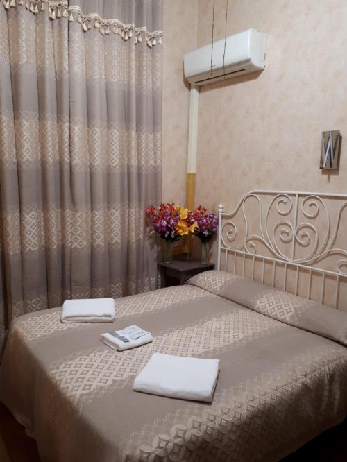 Renting Rooms image 44